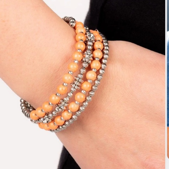 Road Trip Orange Coil Bracelet NWT - Picture 2 of 3
